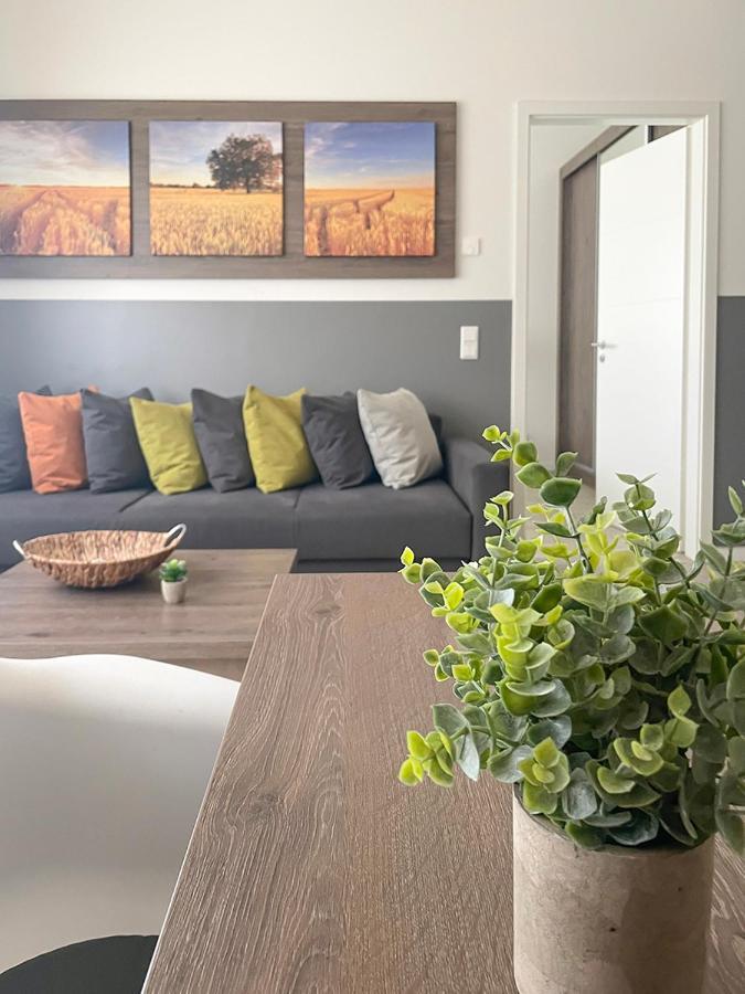 Prima Inn Ferienwohnungen Seetor Residenz Neuruppin Bagian luar foto