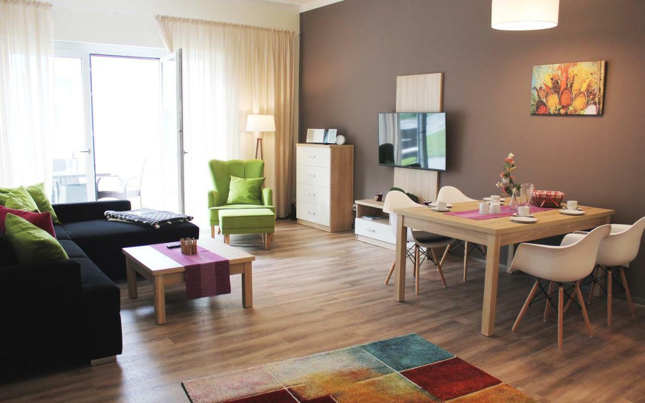 Prima Inn Ferienwohnungen Seetor Residenz Neuruppin Bagian luar foto